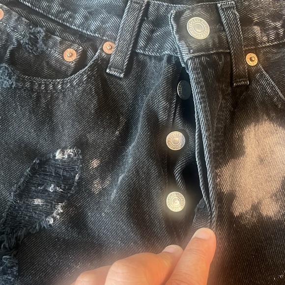 Distressed Black LEVI’S Denim Shorts - Picture 2 of 3